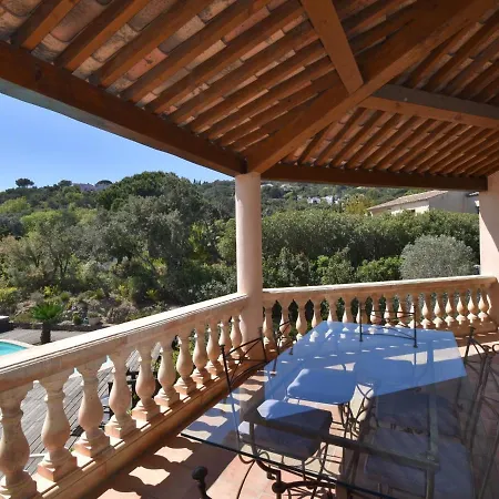 Casa de Férias Vue Jardin Sainte-Maxime