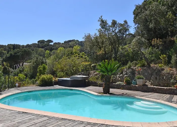 Casa de Férias Vue Jardin Sainte-Maxime